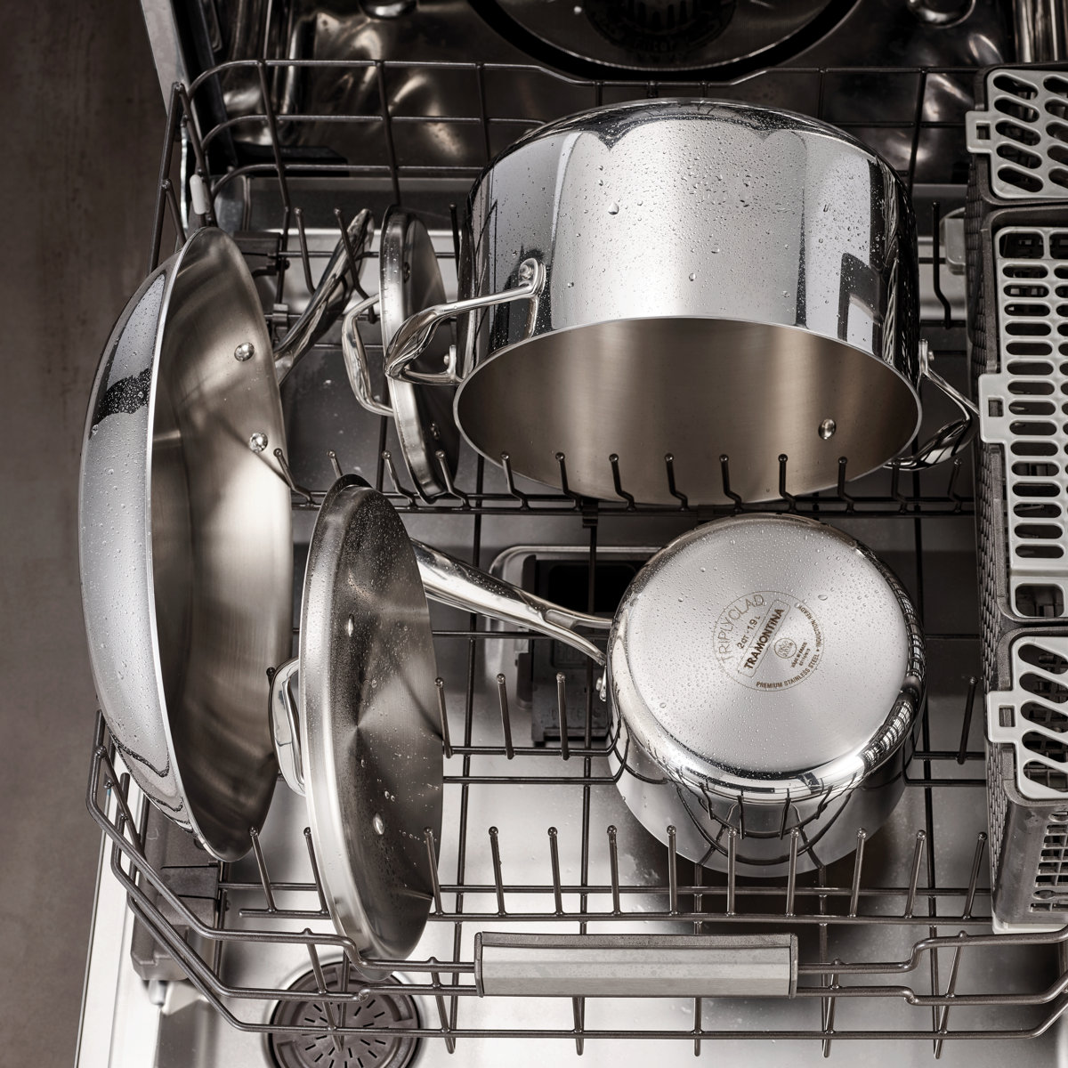 Tramontina Signature Tri-Ply Clad Stainless Steel 8-Piece Cookware Set with Lids, Pots and Pans Kitchen Set, Induction-Ready, Dishwasher-Safe, NSF-Certified, Made in Brazil